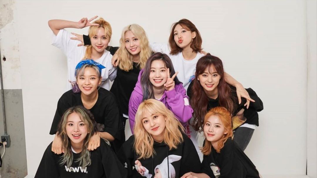 TWICE: albums, songs, playlists