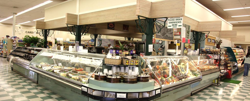 building, delicatessen, retail, pâtisserie, food court, food, bakery, outlet store, delicacy, shopping mall,