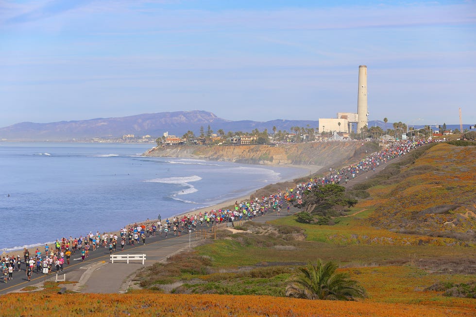 Body of water, Coastal and oceanic landforms, Coast, Shore, Tower, Tourism, Ocean, Bay, Sea, Beach, 