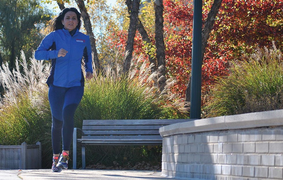 BethAnn Telford running with brain cancer