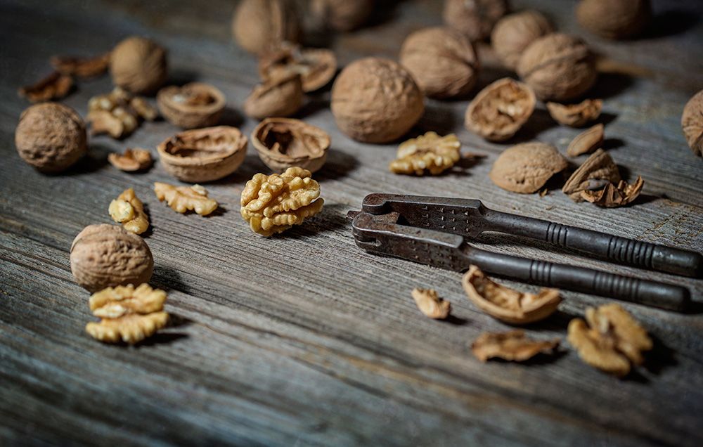 walnuts 