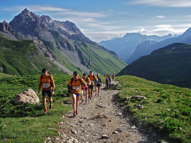 Mountainous landforms, Mountain range, Highland, Mountain, Valley, Ridge, Outdoor recreation, Hill, Arête, Adventure, 