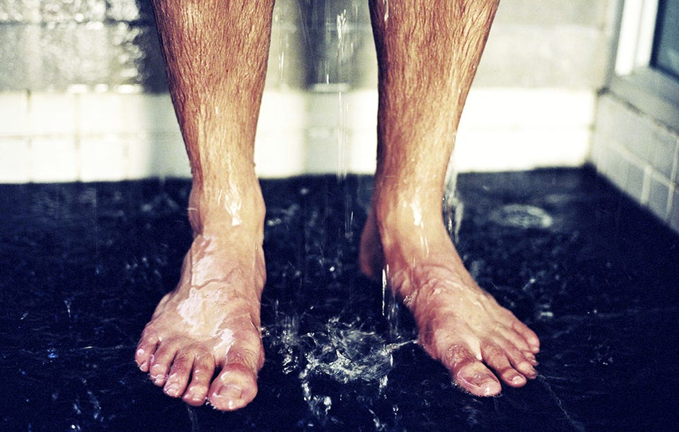 This Guy Took Freezing Cold Showers Every Day For A Week Heres What