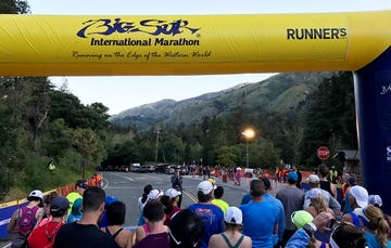 The 2017 Big Sur Marathon starting line