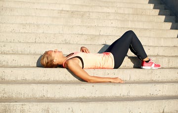 Runner on stairs on back