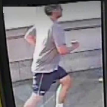 Jogger pushes man in front of bus Jogger pushes man in front of bus