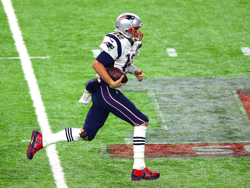 What Pros Wear: Tom Brady's Under Armour Turf Shoes - What Pros Wear