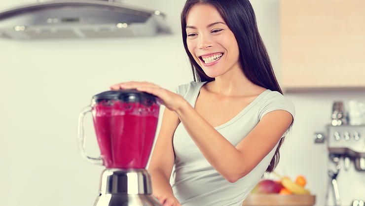 8 Mistakes You Make Every Time You Blend a Smoothie