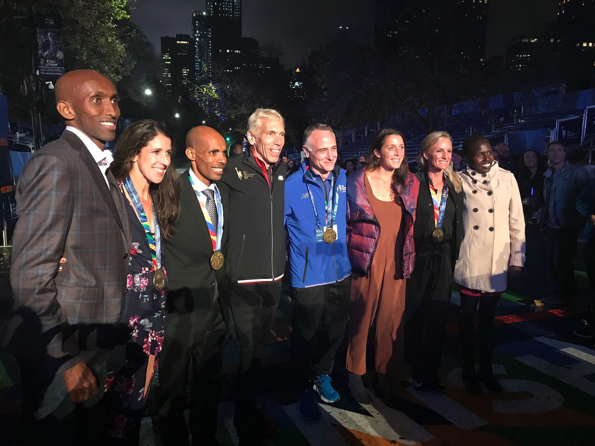 Shalane, Meb at finish line