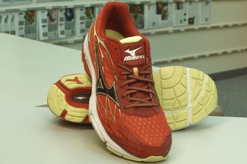 First Look Mizuno Wave Catalyst