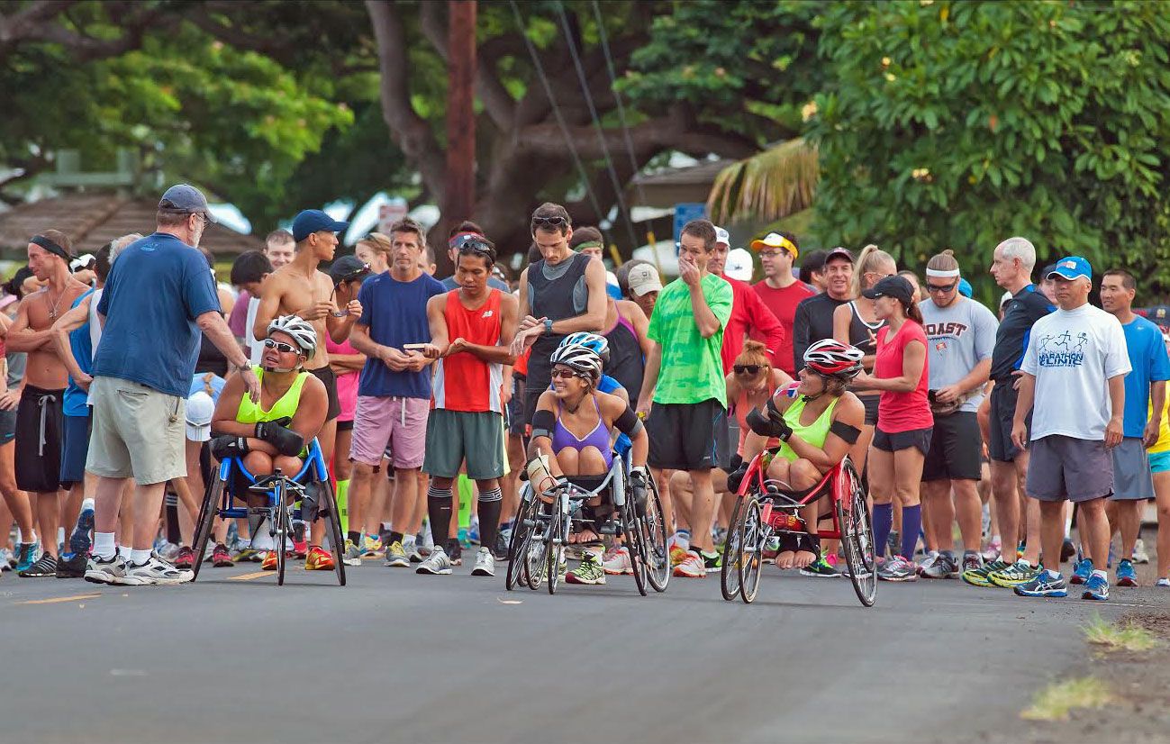 Runners at Honolulu Marathon Clinic Turkey Trot