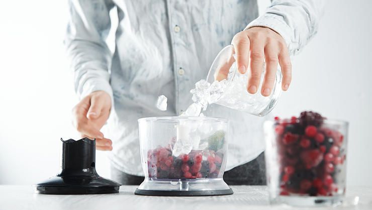 8 Mistakes You Make Every Time You Blend a Smoothie