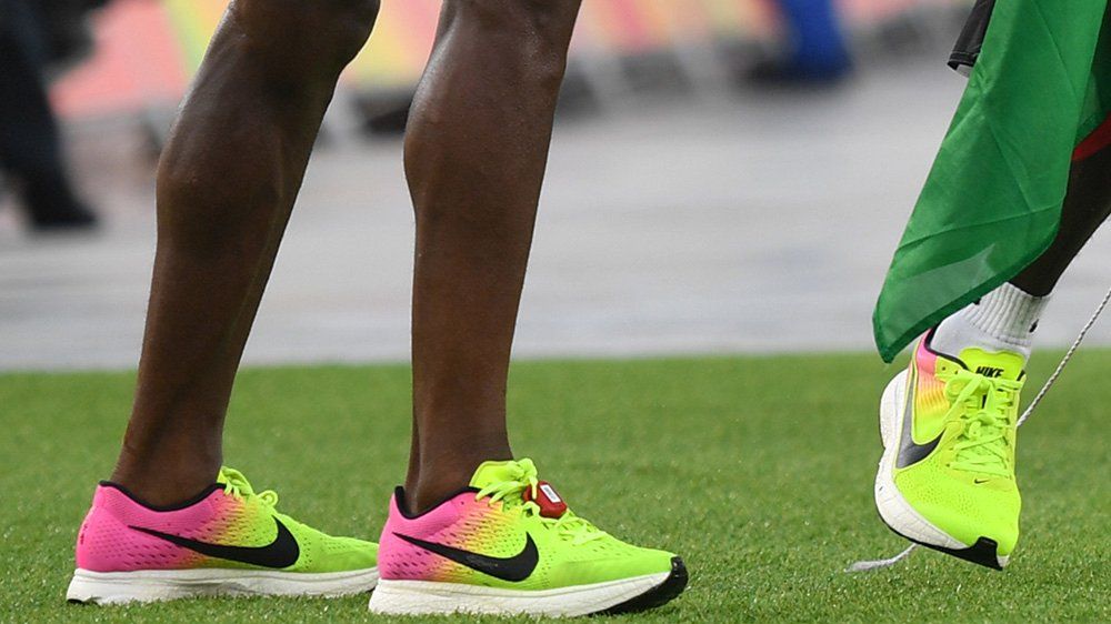 perro Sentido táctil barrera Nike's Magic Shoes: What If They Really Work? | Runner's World