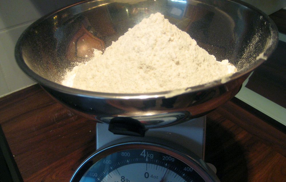 powder on a food scale