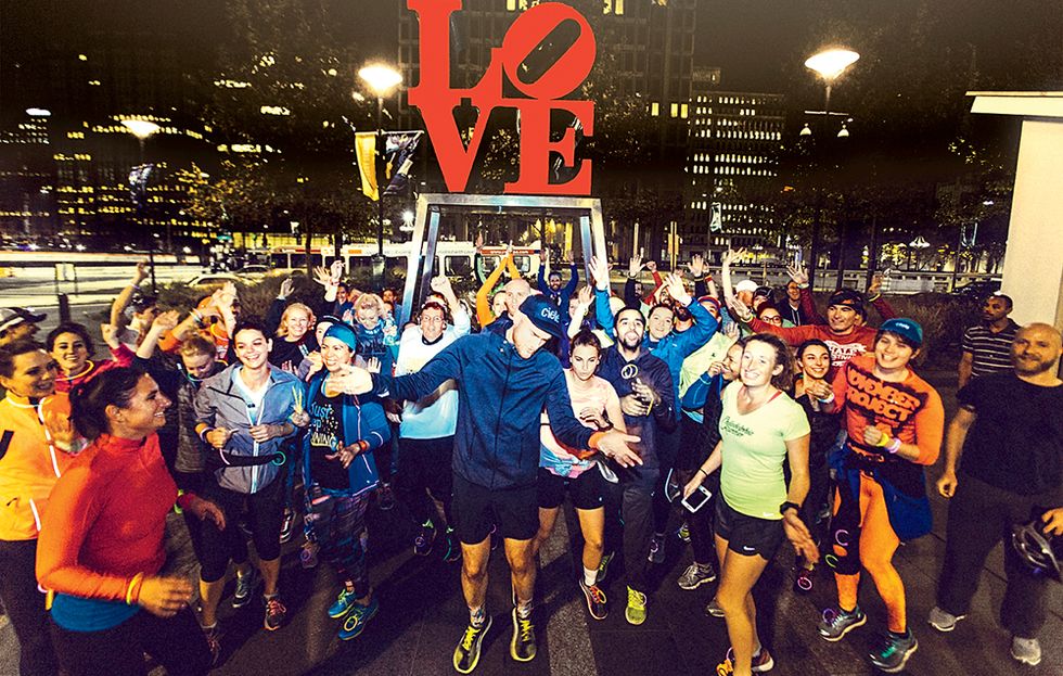 human race come together run215 running group philadelphia love statue