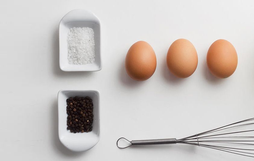Sprinkling on the salt before cooking