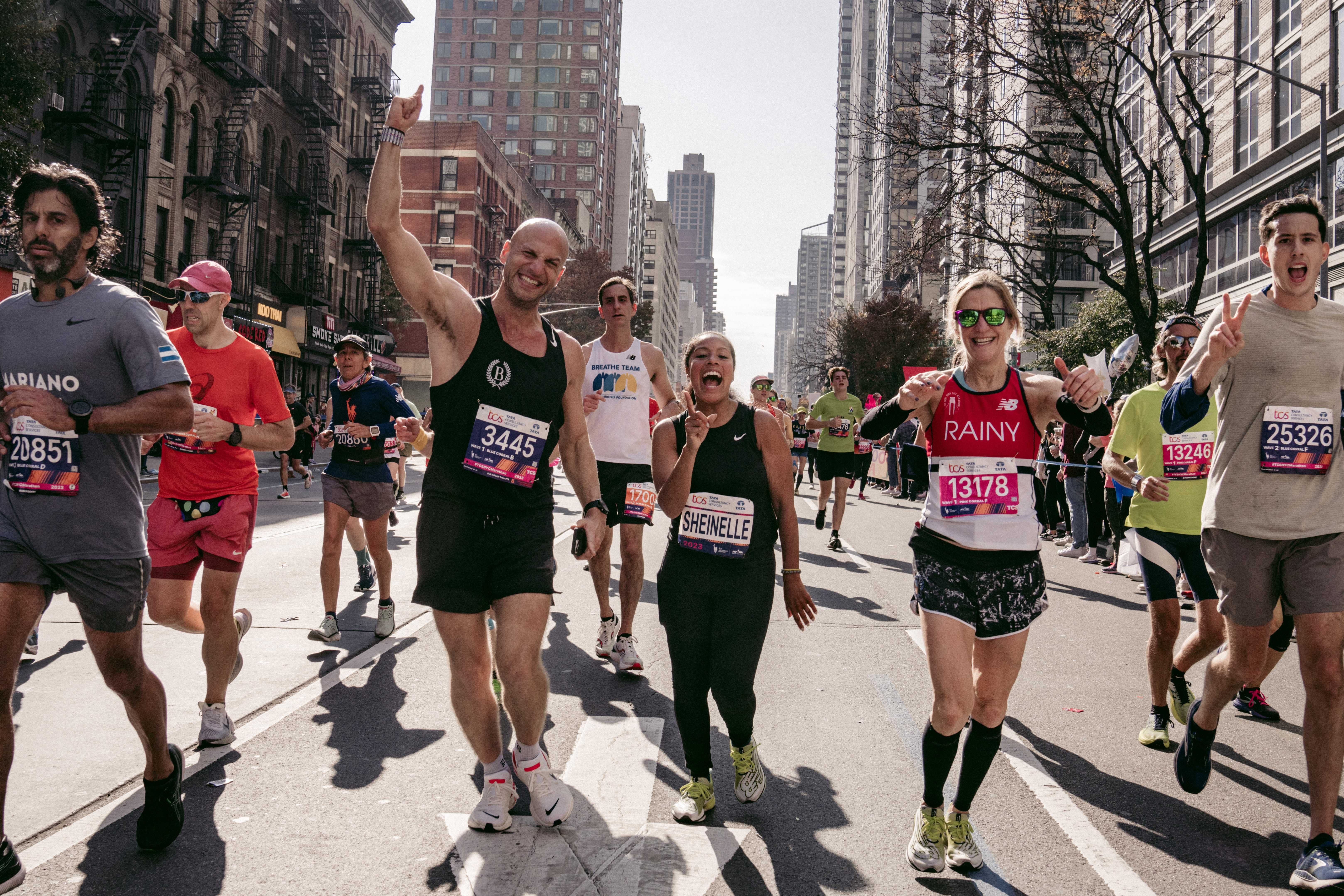 Asics nyc marathon clearance gear