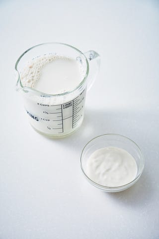 Ingredient, Drinkware, Serveware, Cup, Chemical compound, Dairy, Powdered milk, Thickening agent, Breakfast, Dairy, 