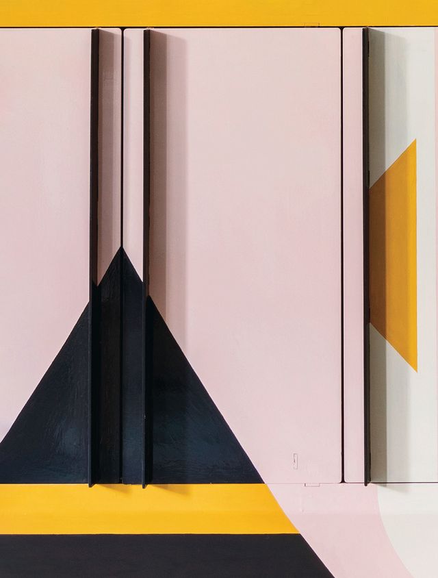 Yellow, Line, Architecture, Triangle, Material property, Tints and shades, Door, Rectangle, 