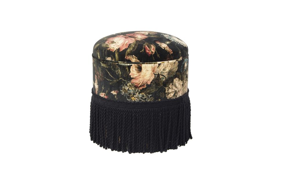 Clothing, Cap, Beanie, Camouflage, Military camouflage, Headgear, Design, Pattern, Tree, Outerwear, 