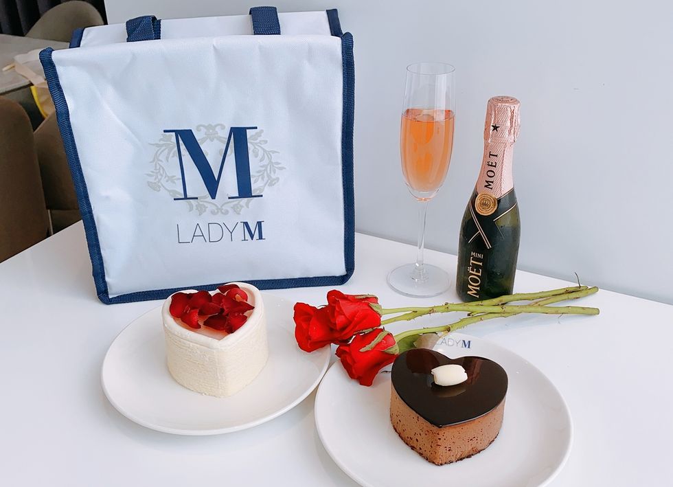 《lady m》七夕情人節蛋糕「 玫瑰千層、皇冠巧克力」