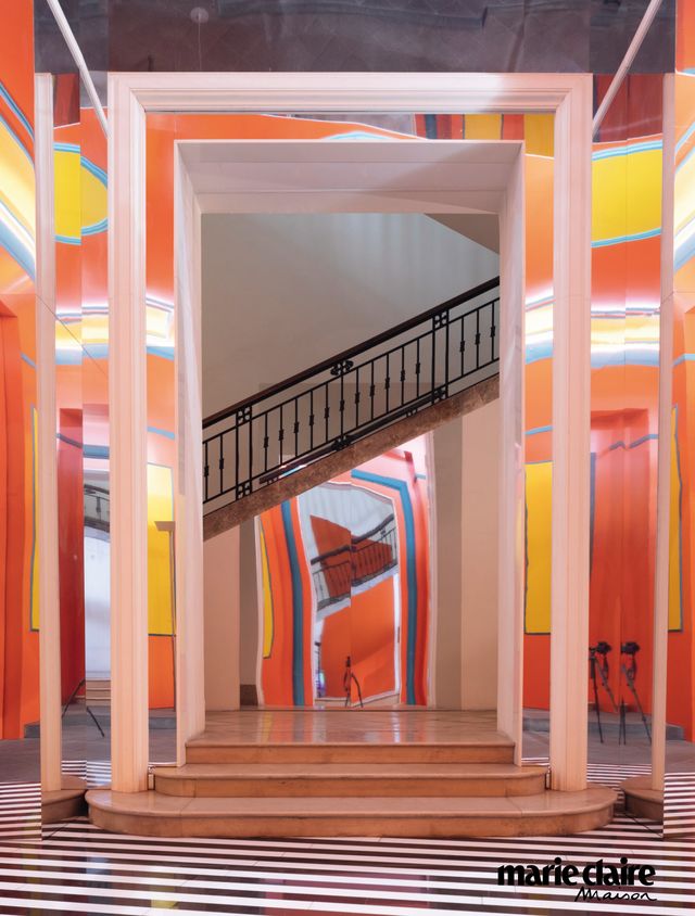 Orange, Building, Architecture, Lobby, Interior design, Column, 