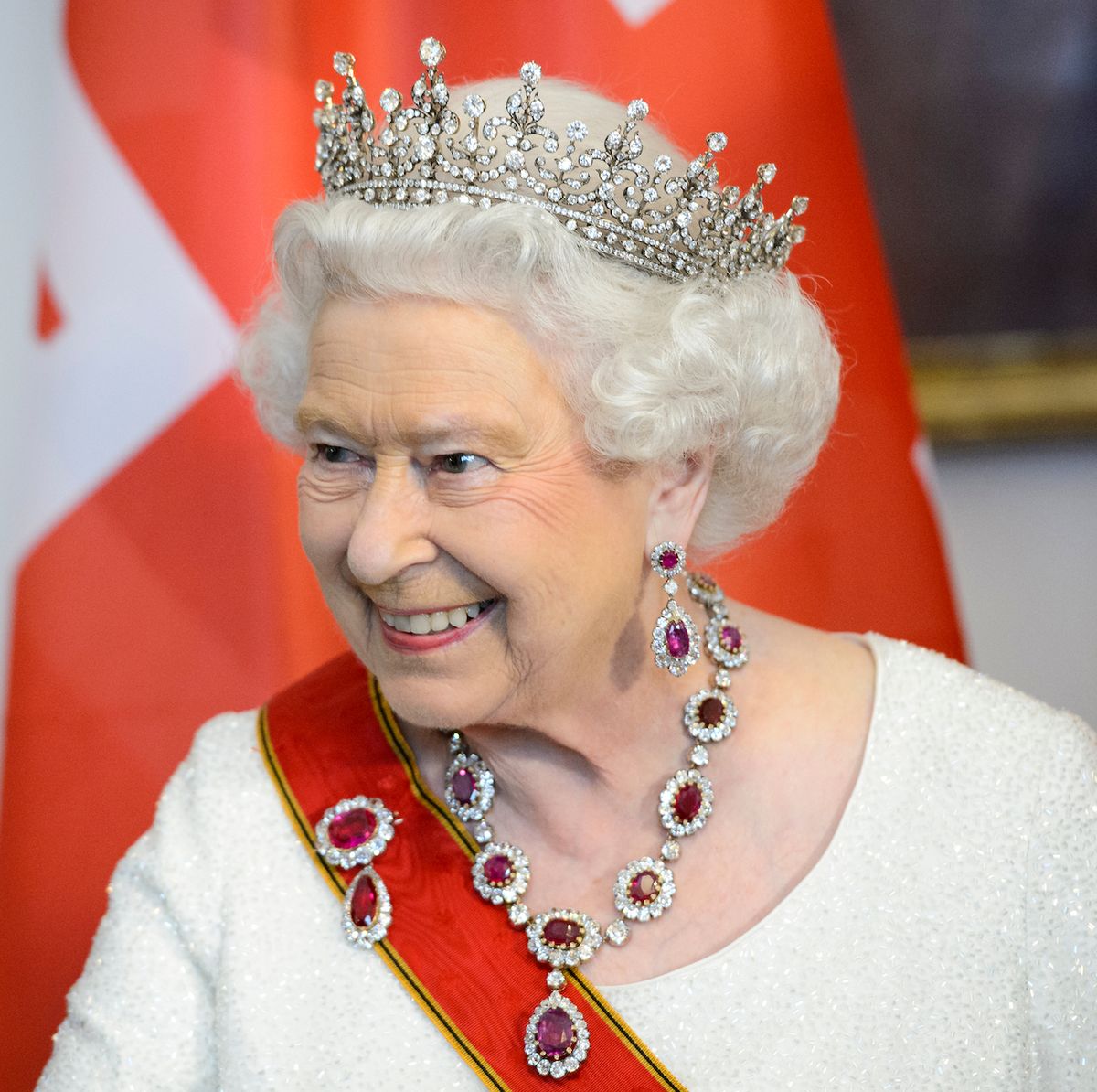 All the random things owned by Queen Elizabeth (swans included)