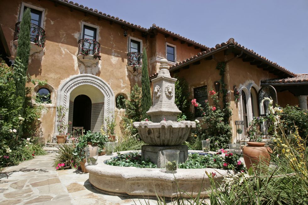﻿the bachelor mansion, as seen in the bachelor and the bachelorette