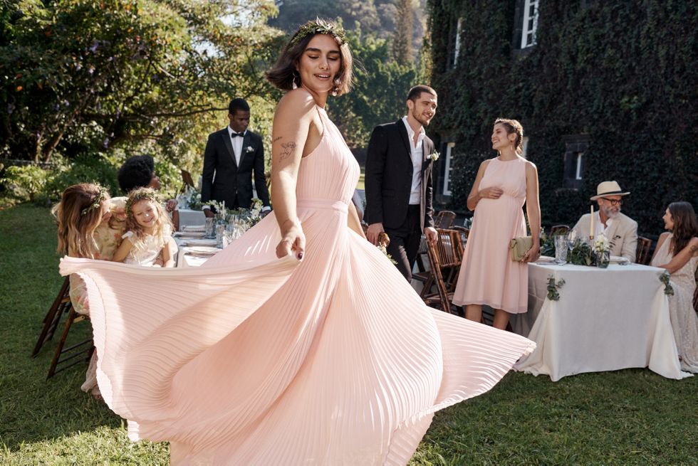 Vestidos de novia sencillos y baratos: lo último de H&M
