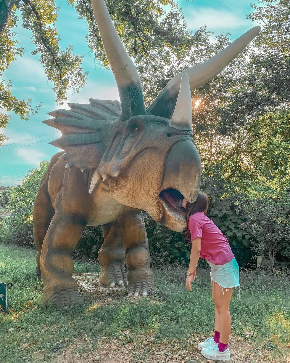 彰化「百果山探索樂園」打造恐龍世界