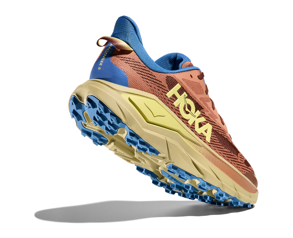 las hoka challenger 8
