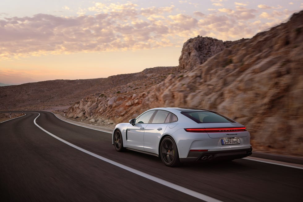 2024 porsche panamera 4 ehybrid