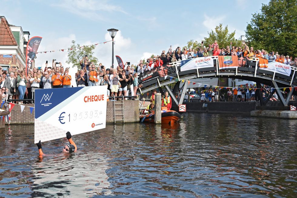 In beeld: Een ode aan de 11stedenzwemtocht van Maarten van der Weijden