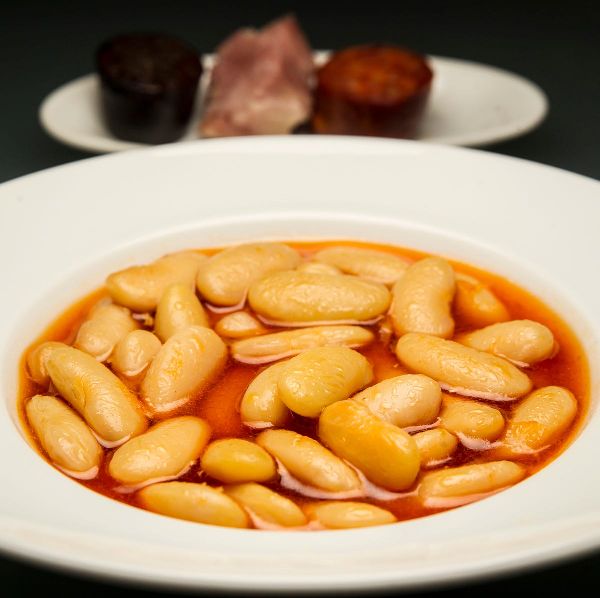 El truco para preparar una fabada asturiana auténtica en cualquier cocina de España 9 Merca2.es Degustación y presentación