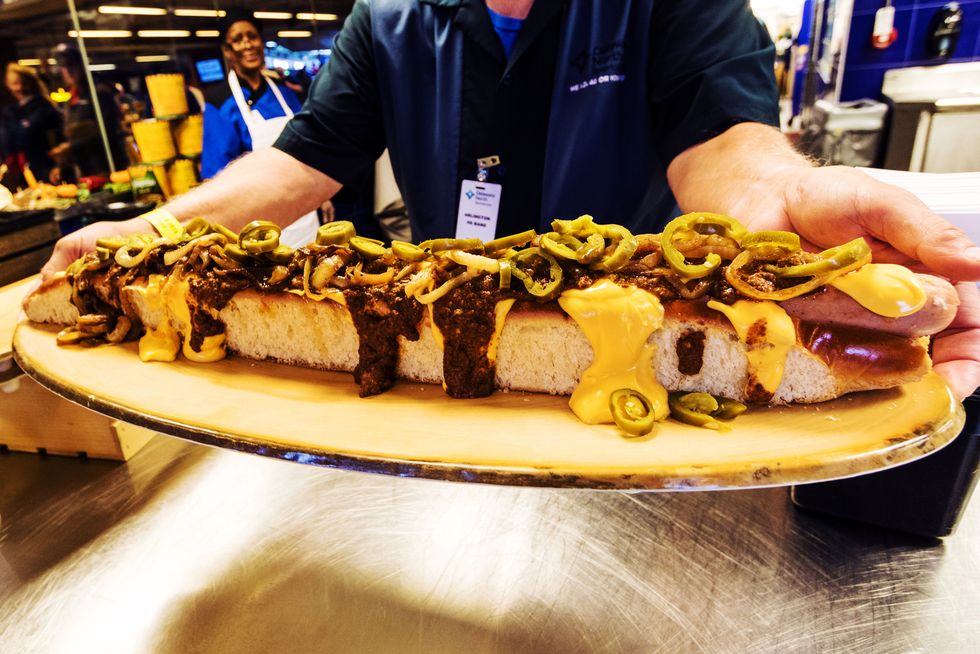 Boomstick' Hot Dog will be on the menu for the 2 MLB baseball games in  London