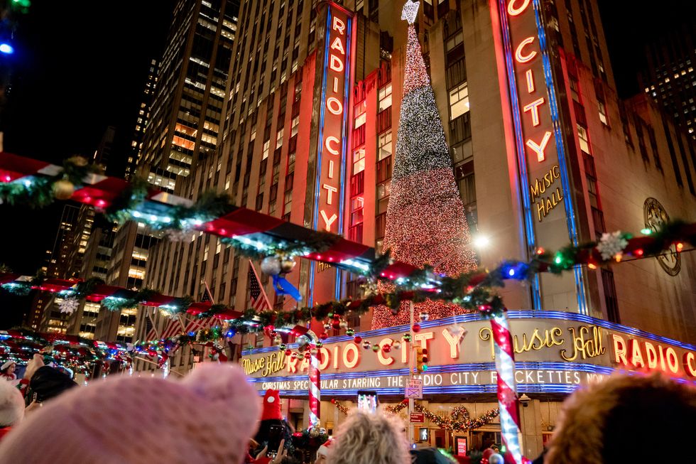 New York Christmas Holiday Small-Group Walking Tour 2023 - New York City