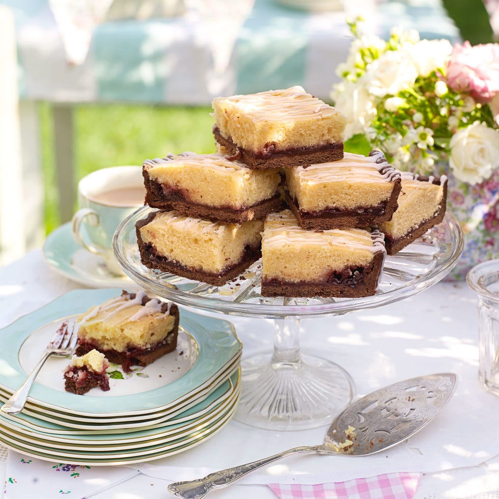 chocolate cherry bakewell slice