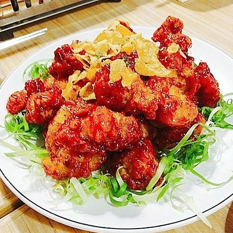 隱藏在韓式餐廳內的人氣「炸雞」就是它～網友推爆必點招牌「韓式炸雞top8」保證吮指回味！