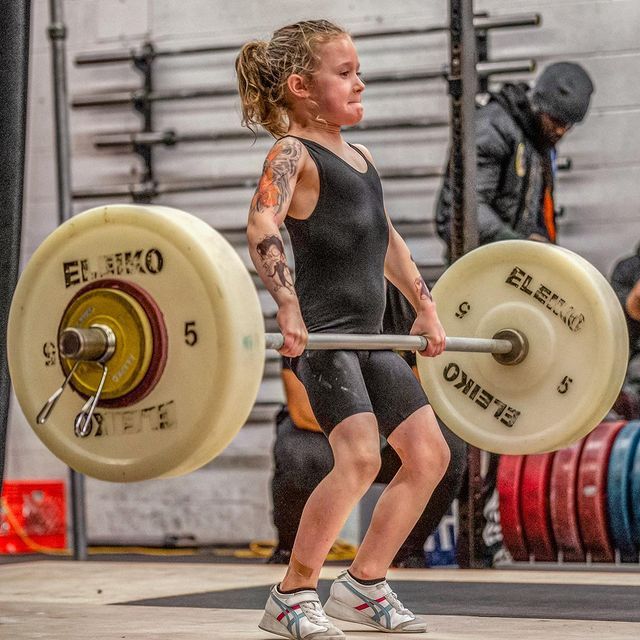 Rory van Ulft is 'Strongest Girl in the World', Deadlifts 80kg and Squats  61kg