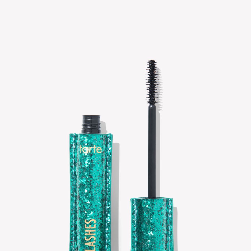 Cosmetics, Mascara, Glitter, Green, Turquoise, Teal, Emerald, Material property, Turquoise, Fashion accessory, 