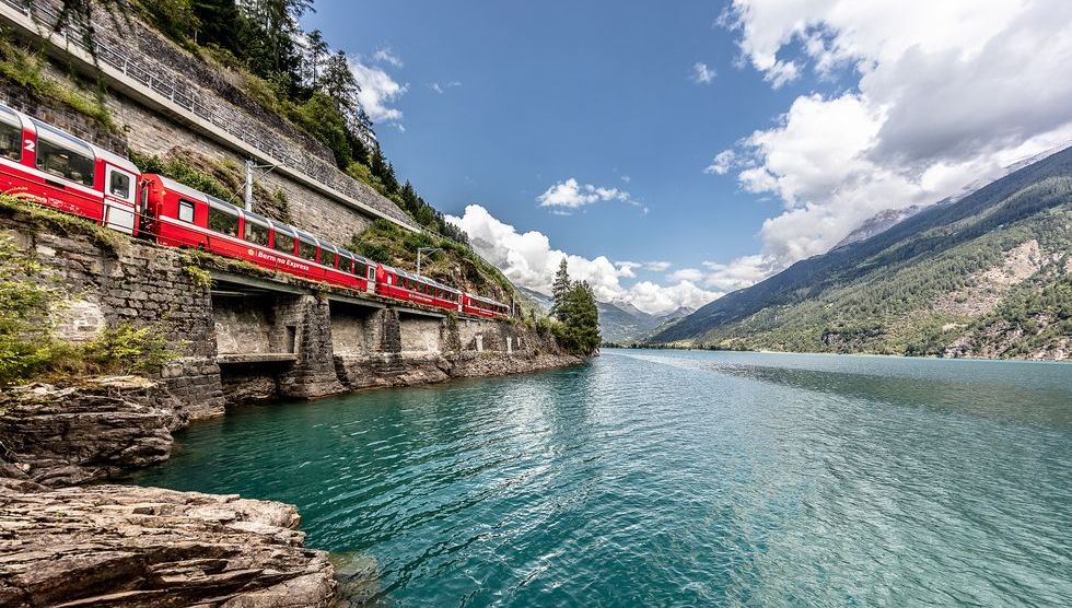 Rhaetische Bahn: Bernina Express - Lago di Poschiavo