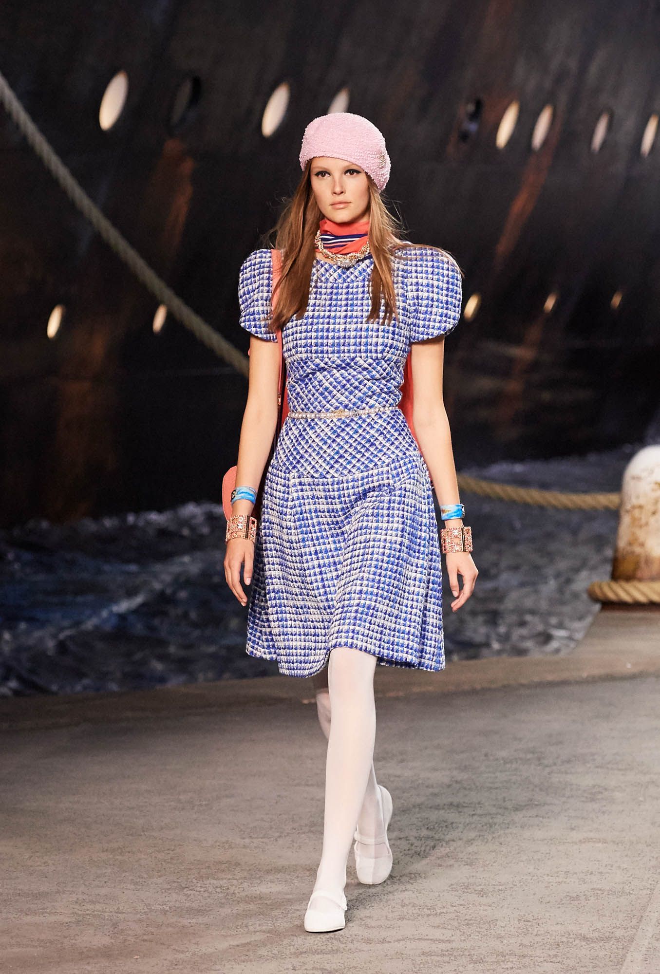 88 Looks From Chanel Cruise 2018 Show – Chanel Cruise 2018