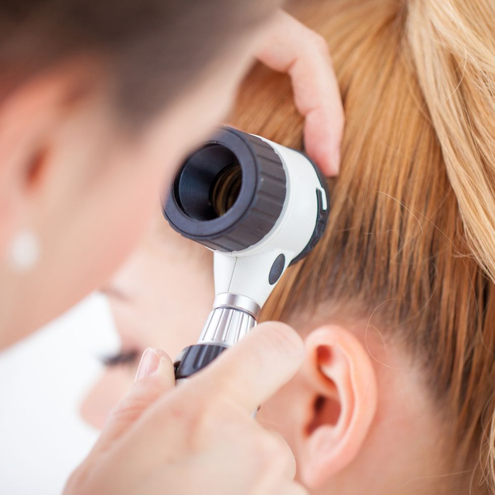 頭皮冒痘痘怎麼辦？頭皮養護專家深入講解預防措施以及如何選擇合適的洗髮精！