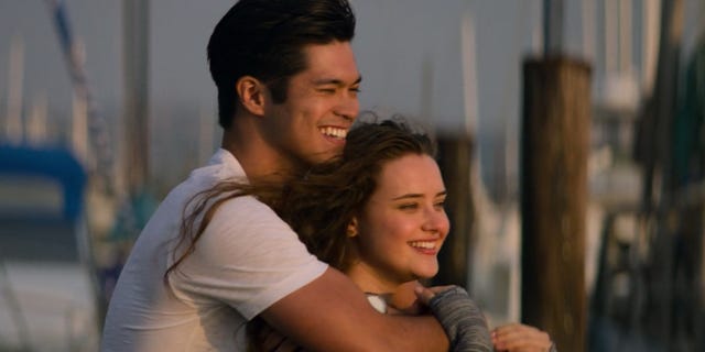 10 Best Reactions to Hannah and Zach's Relationship in "13 Reasons Why - 13 Reasons Why Season 2 Zach And Hannah Episode