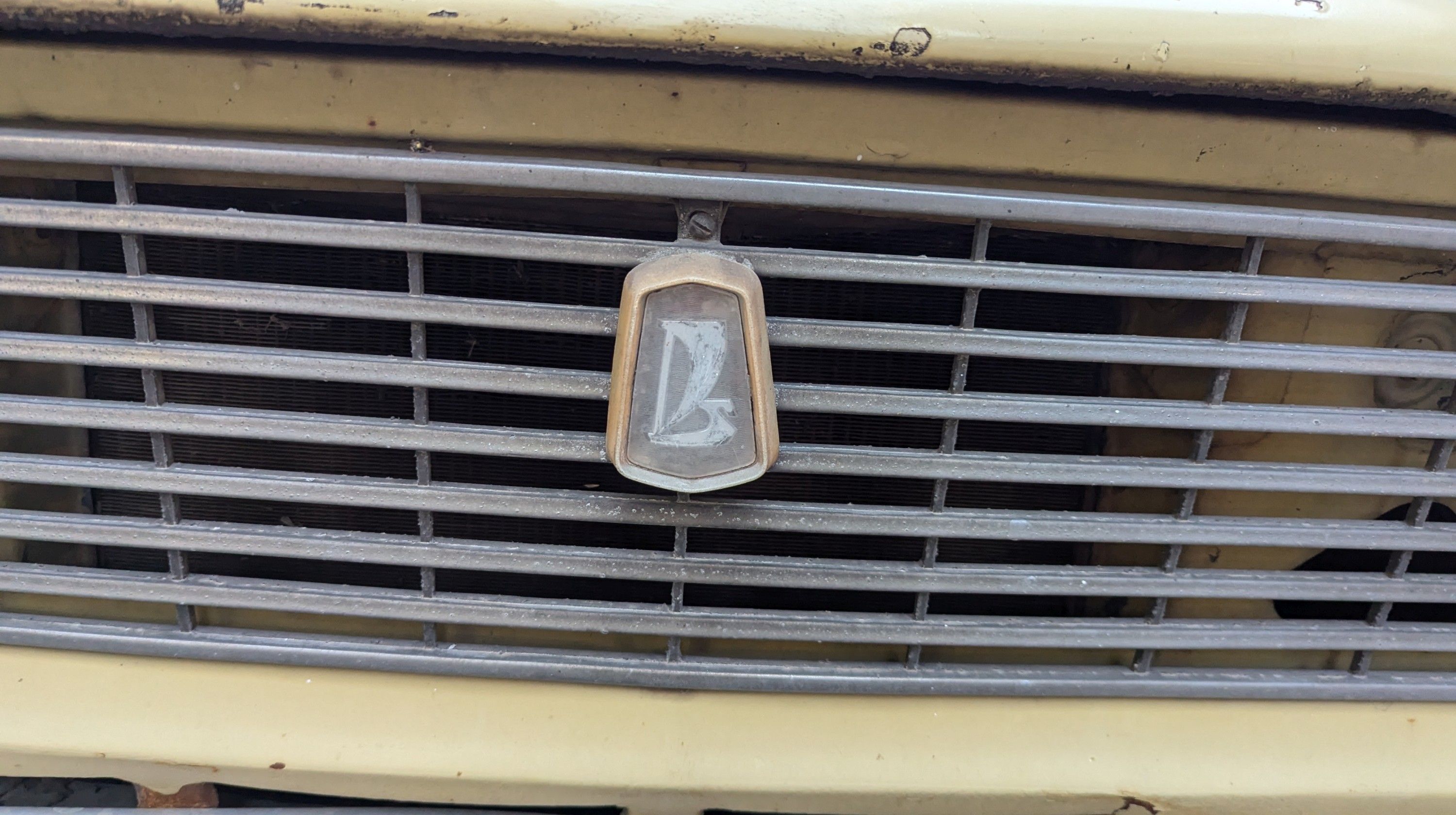 Soviet-Era VAZ-2101 Lada Survivor Is Down on the Bulgarian