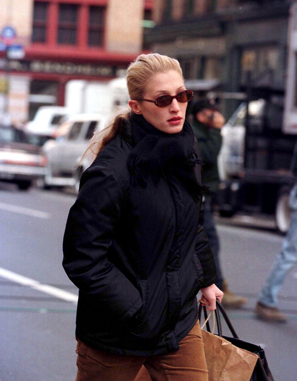 carolyn walks in tribeca