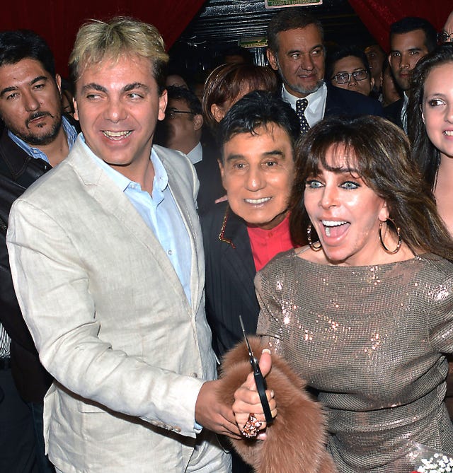 People, Event, Friendship, Fun, Smile, Iris, Party, Premiere, Suit, 
