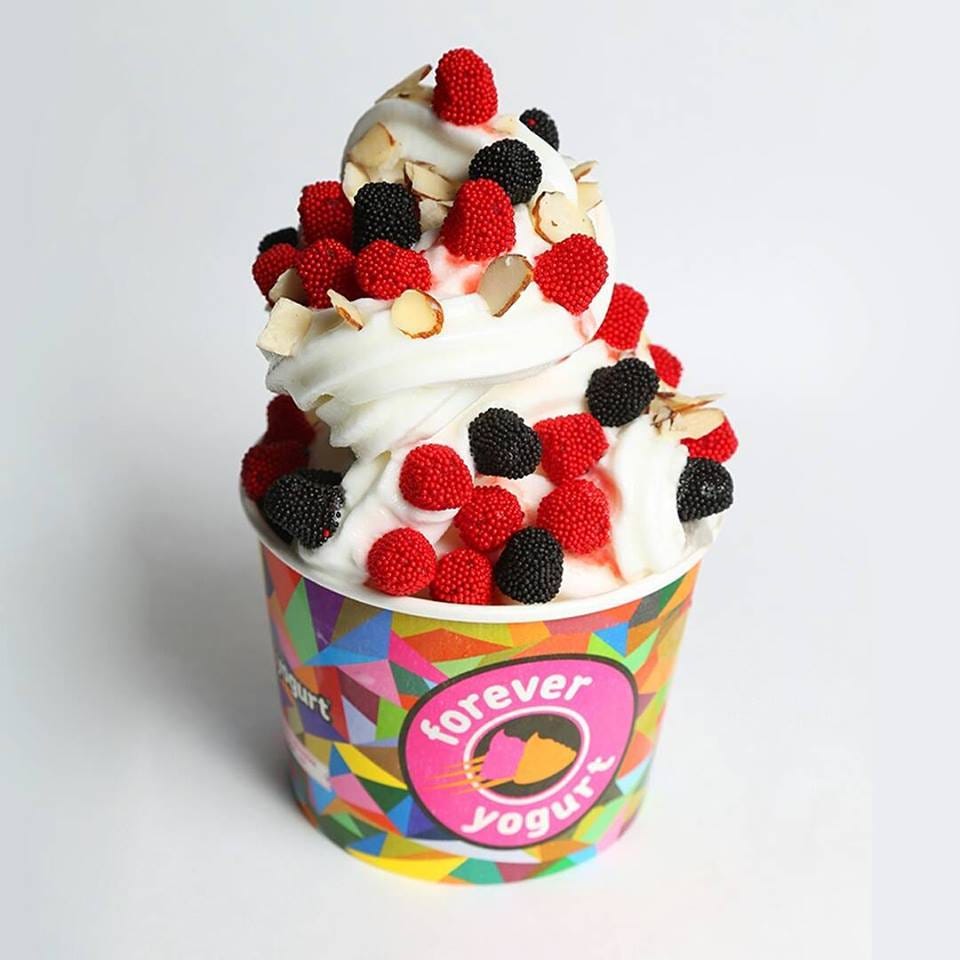 Food, Frozen dessert, Frozen yogurt, Dessert, Sundae, Ice cream, Cream, Whipped cream, Gelato, Sweetness, 