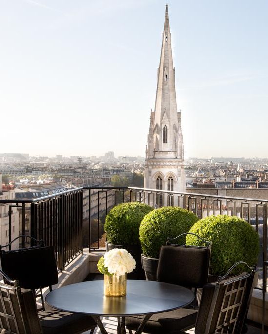 the best luxury hotels in paris