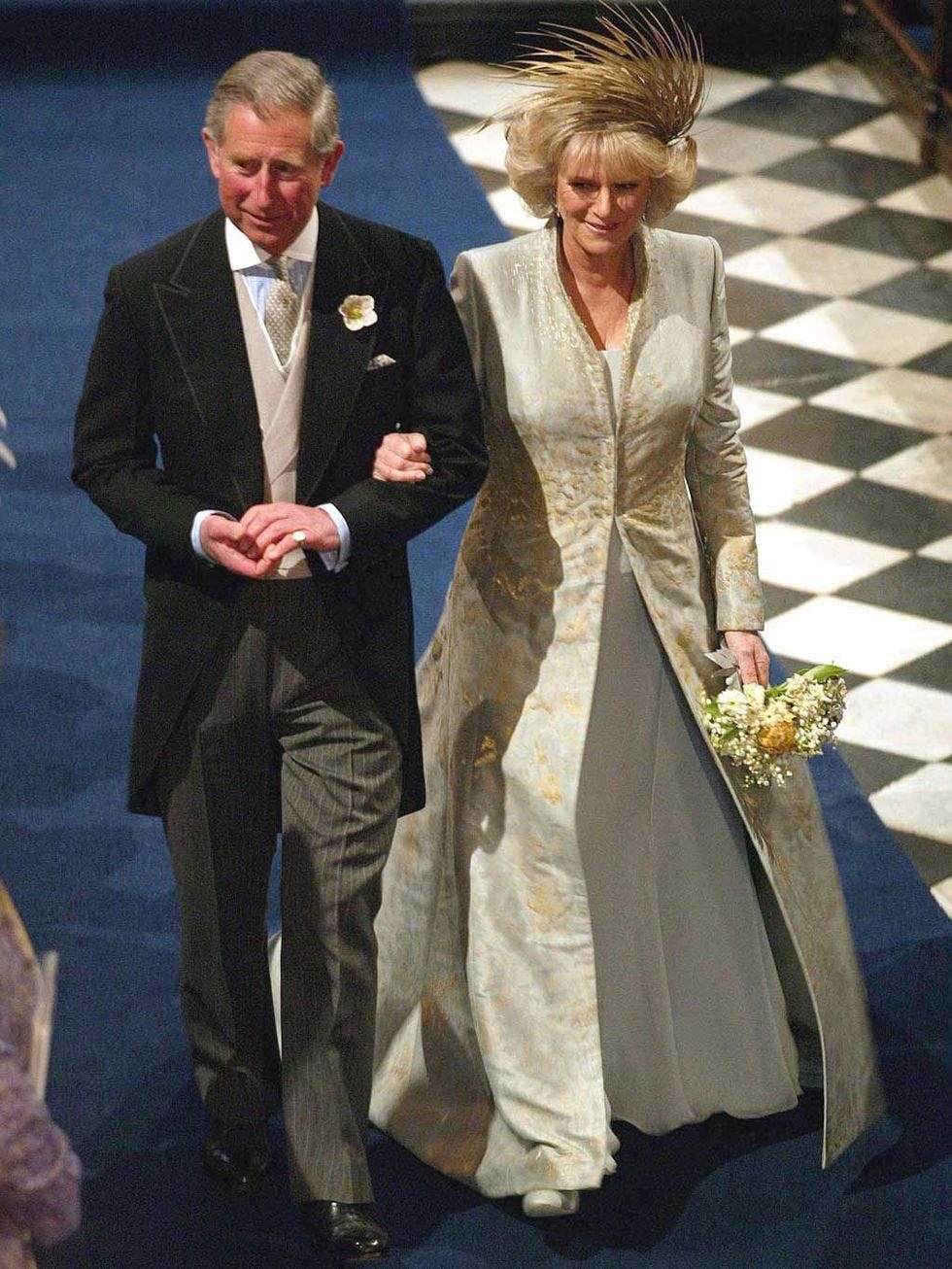 Suit, Formal wear, Event, Tuxedo, Fashion, Gown, Dress, Outerwear, Ceremony, Wedding dress, 
